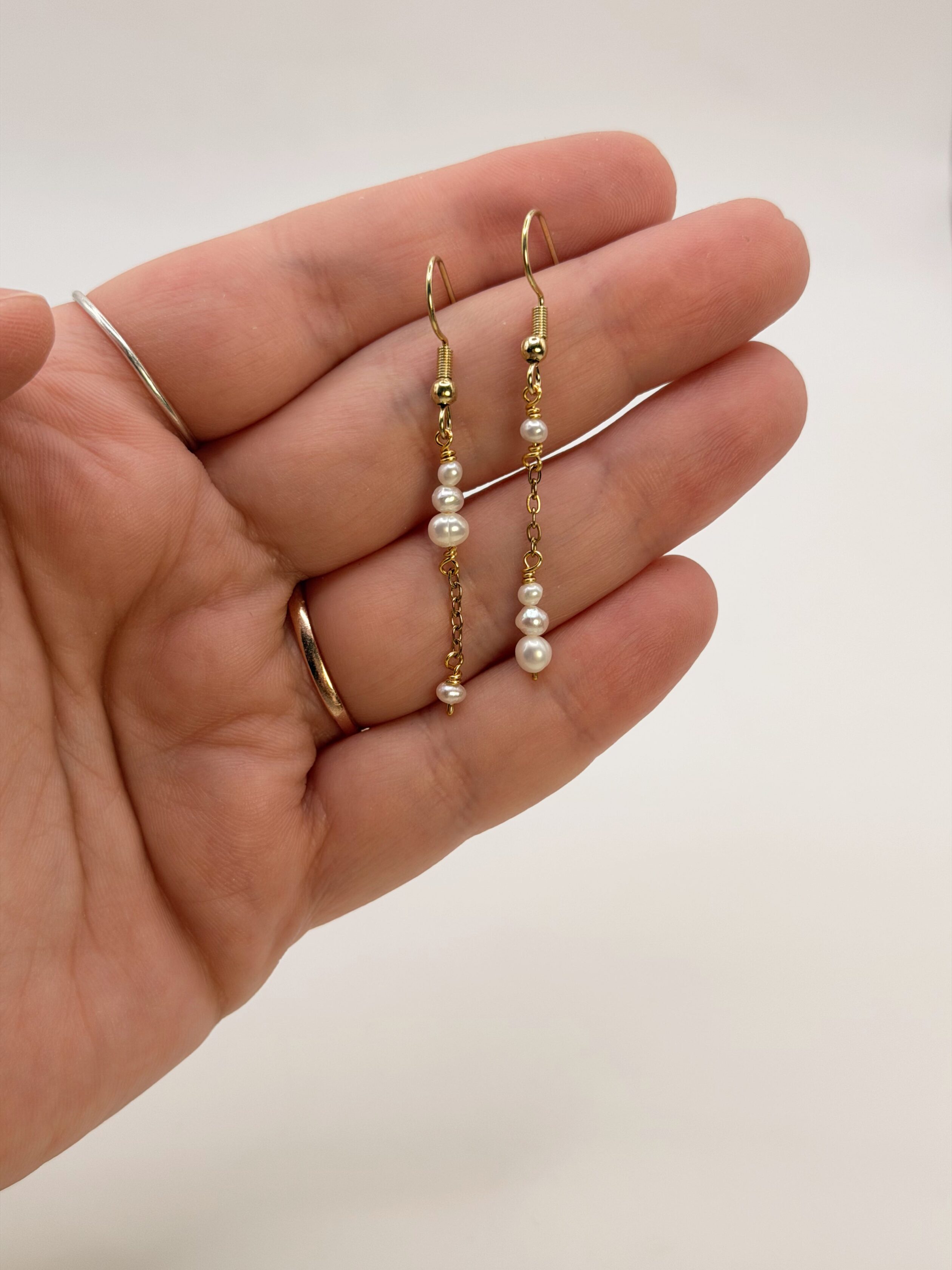 Missmatched pearls 4