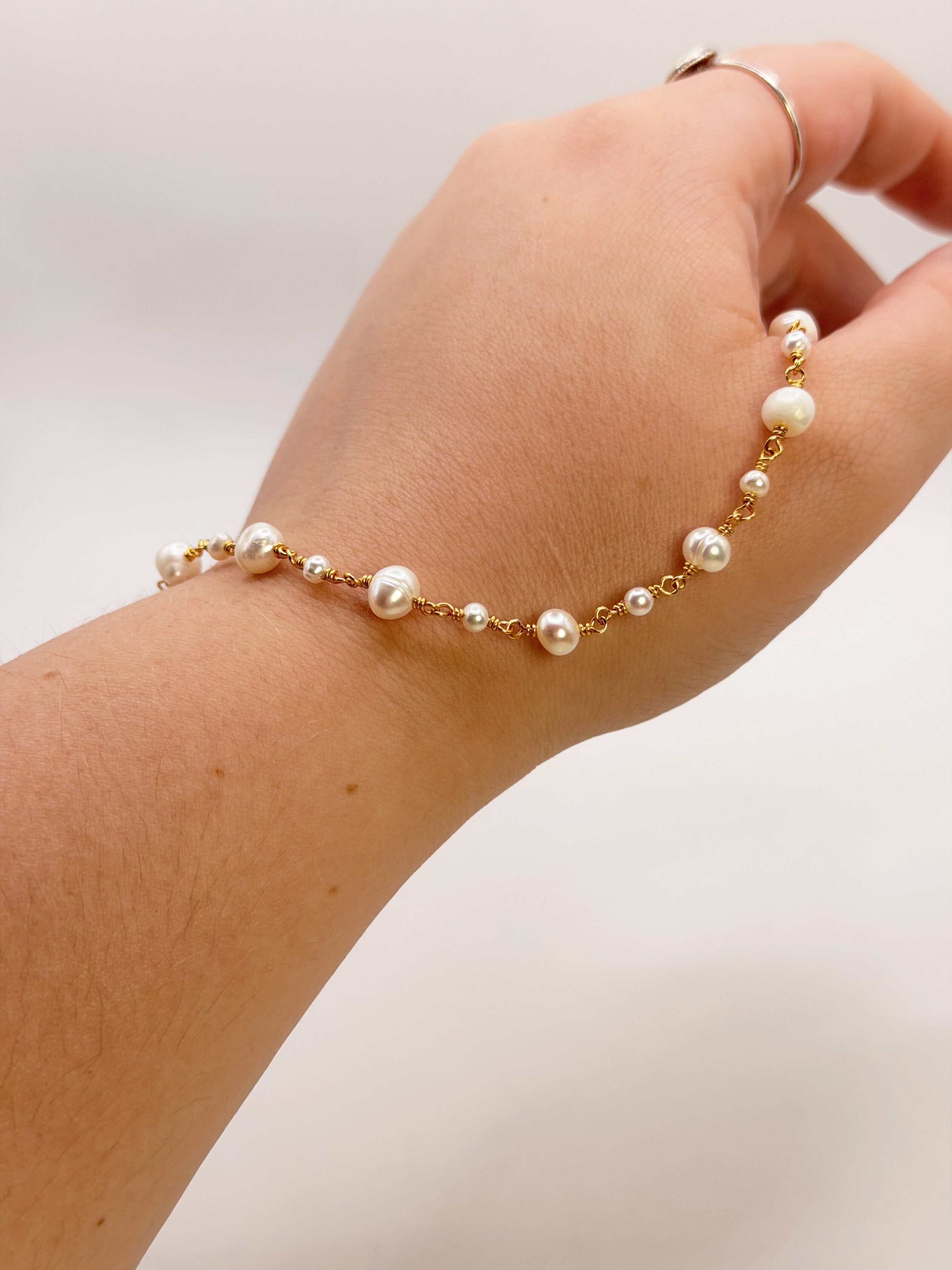 Nostalgia Pearl Bracelet (1)